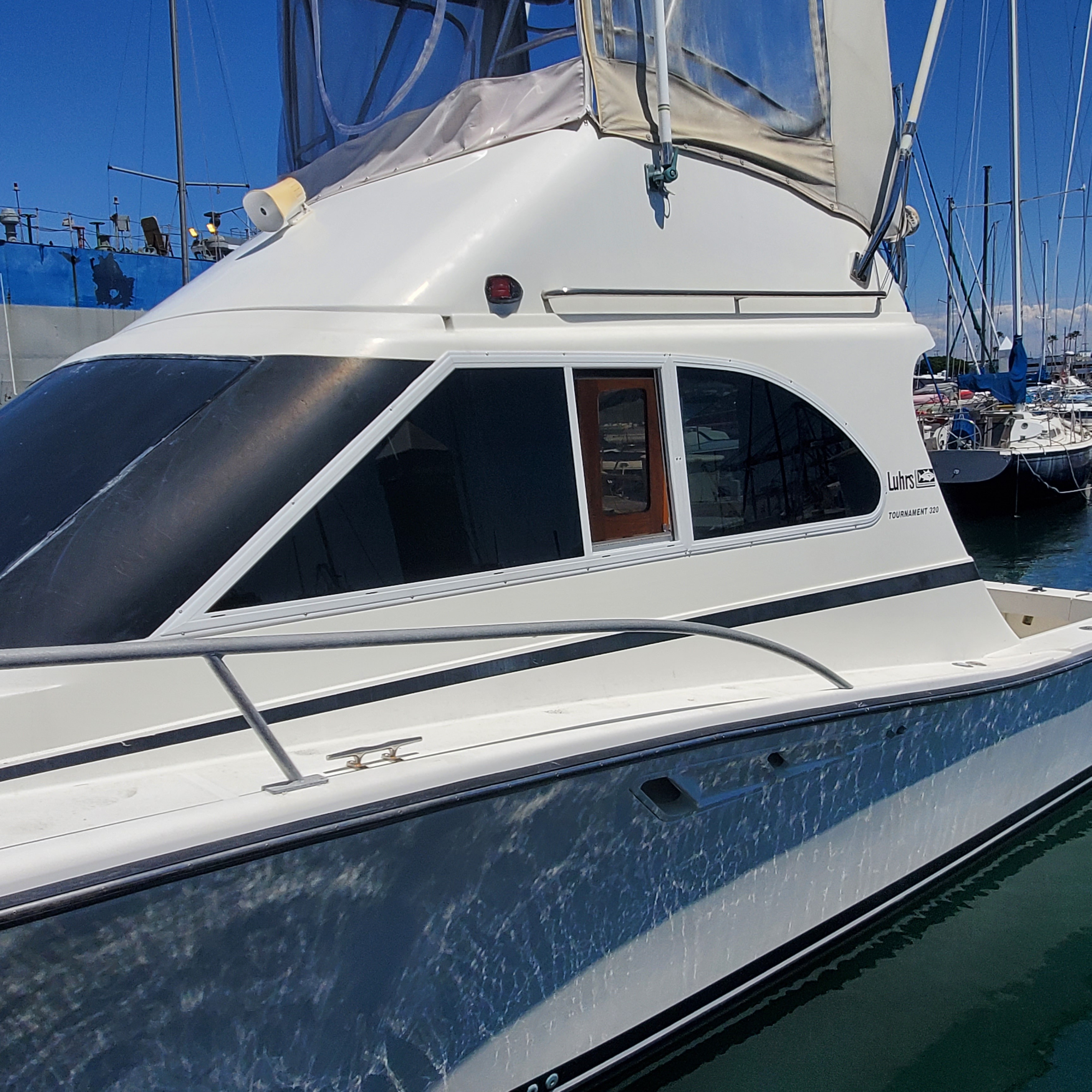 Rotating Boat Window The Complete Guide to Replacing Your Boat Windows
